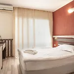 Lotos Hotel 3*