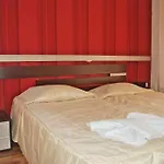 Lotos Hotel 3*