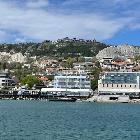 Lotos Ξενοδοχείο