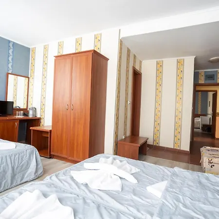Lotos Szálloda 3*