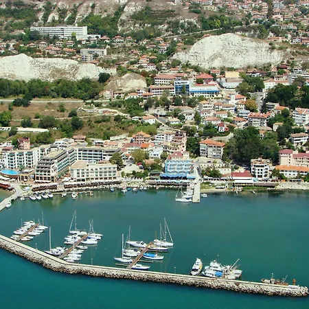 Lotos 3* Balçık