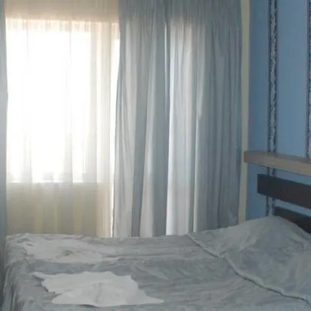Lotos 3* Baltsjik