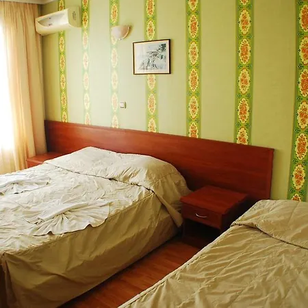 Lotos 3* Baltsjik