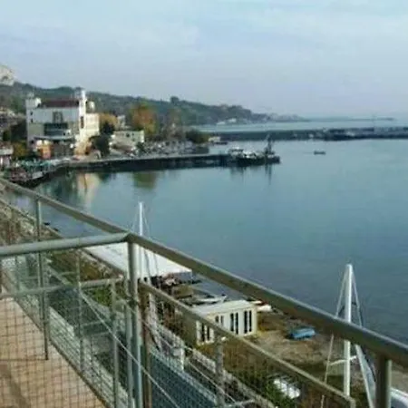 Lotos Hotel Baltsjik